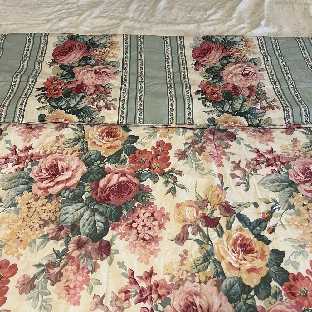 90s Vtg Cottage English Garden Reversible Queen Comforter Cabbage Rose Stripes
